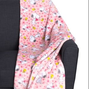 Peanuts Snoopy Valentines Day Throw